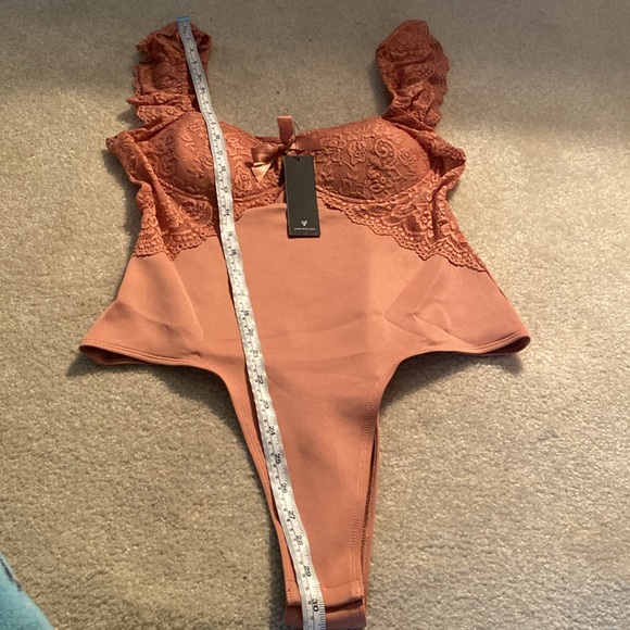 Lulus NWT lace thong bodysuit - Picture 10 of 10